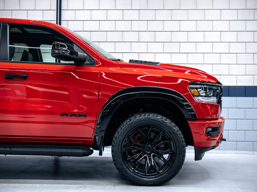 Dodge Ram 1500 Laramie Night Edition |