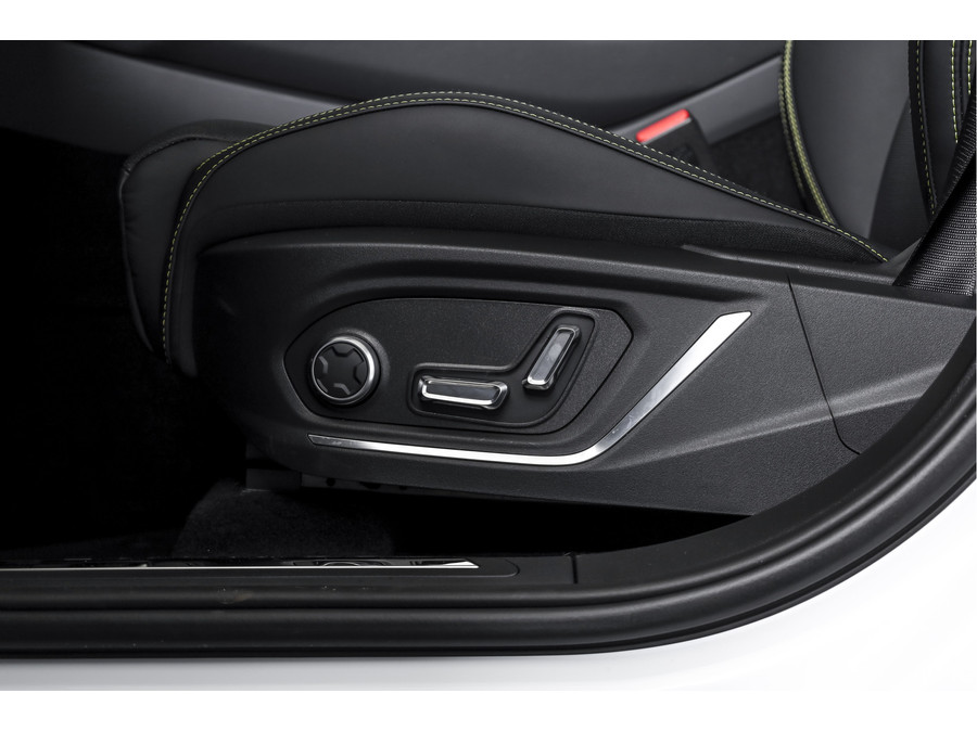 Lynk & Co 01 1.5 PHEV More