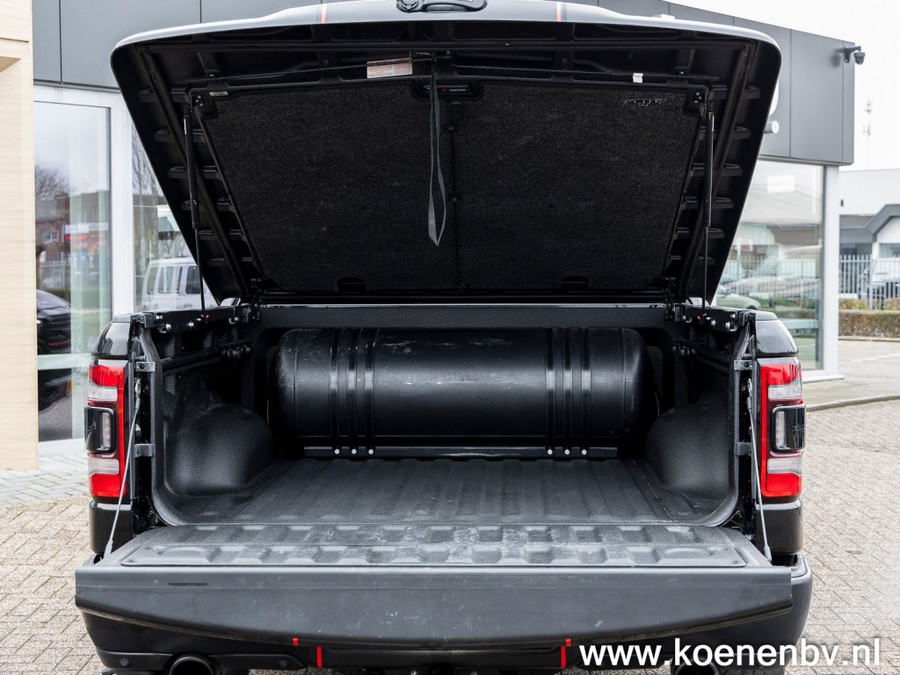 Dodge Ram Pickup 5.7i V8 4x4 Aut. Limited LPG / PANO / LUCHTVERING / GRIJS KENTEK