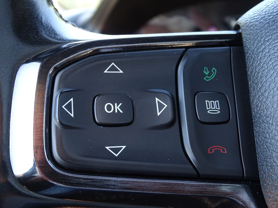 Dodge RAM 1500 5.7 V8 4x4 Crew Cab Limited