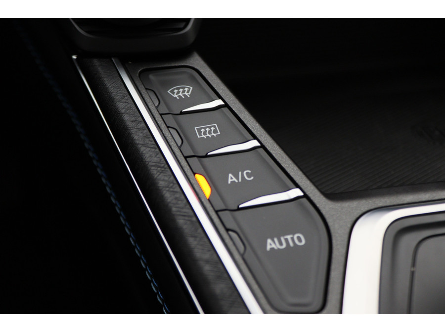 Lynk & Co 01 1.5 Plug-in Hybrid