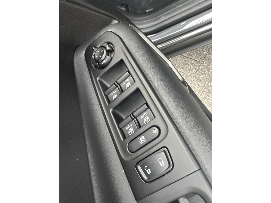 Jeep Renegade 4xe 240PK Plug-in Hybrid The North Star (Schuif/kantel Dak - Navigatie - Camera - Stuur & Stoel verw