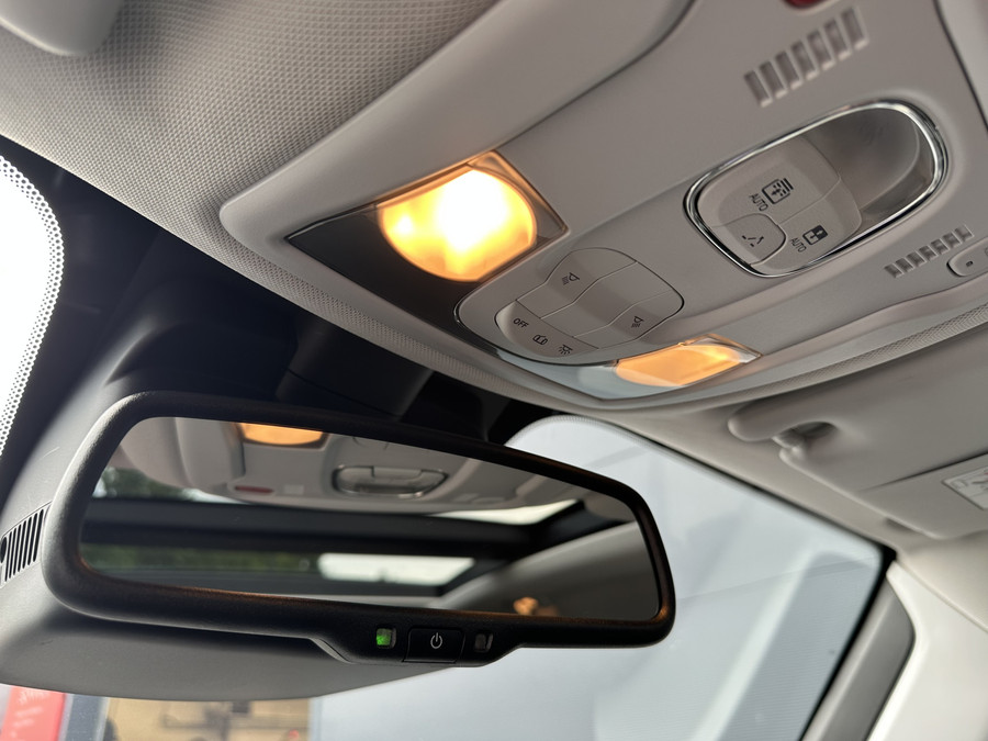 Jeep Renegade 4xe 240PK Plug-in Hybrid The North Star (Schuif/kantel Dak - Navigatie - Camera - Stuur & Stoel verw