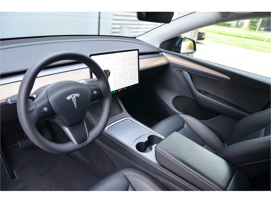 Tesla Model Y RWD 58 kWh