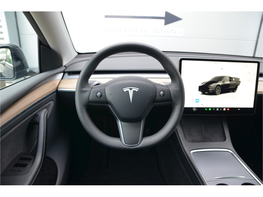 Tesla Model Y RWD 58 kWh