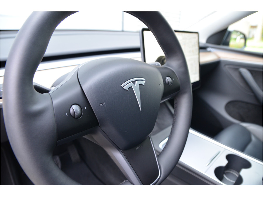 Tesla Model Y RWD 58 kWh