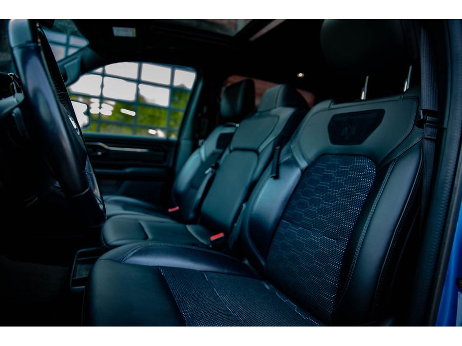 Dodge RAM 1500 5.7 V8