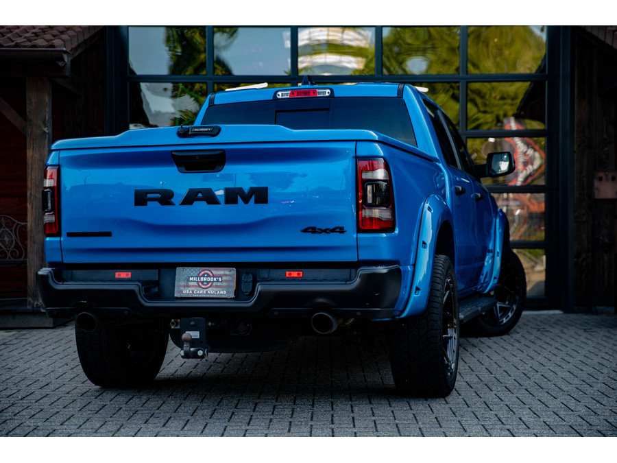 Dodge RAM 1500 5.7 V8