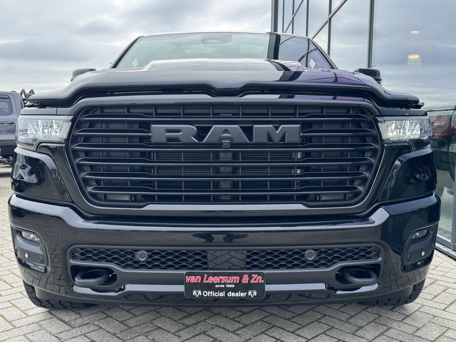 Dodge Ram 1500 Laramie Night Hurricane