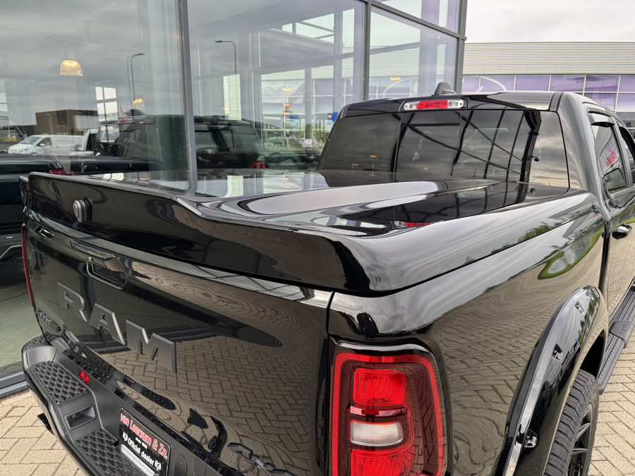 Dodge Ram 1500 Laramie Night Hurricane