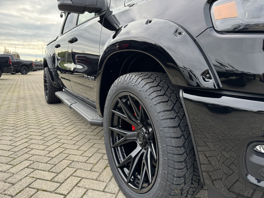 Dodge Ram 1500 Laramie Night Hurricane