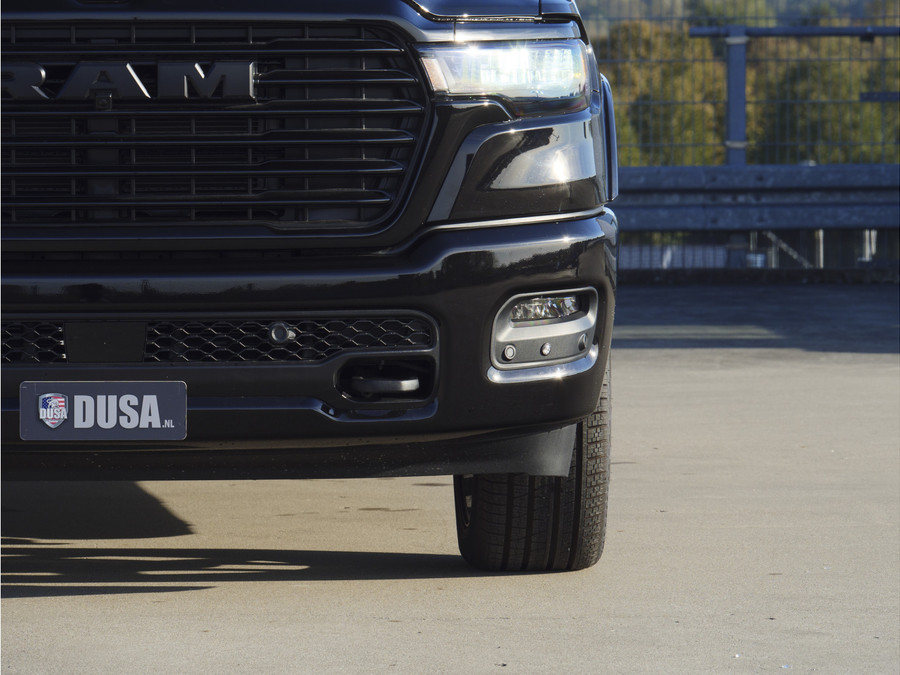 Dodge Ram 1500 | Laramie | Night | 3.0L I6 Hurricane | Crew Cab | 4X4 |