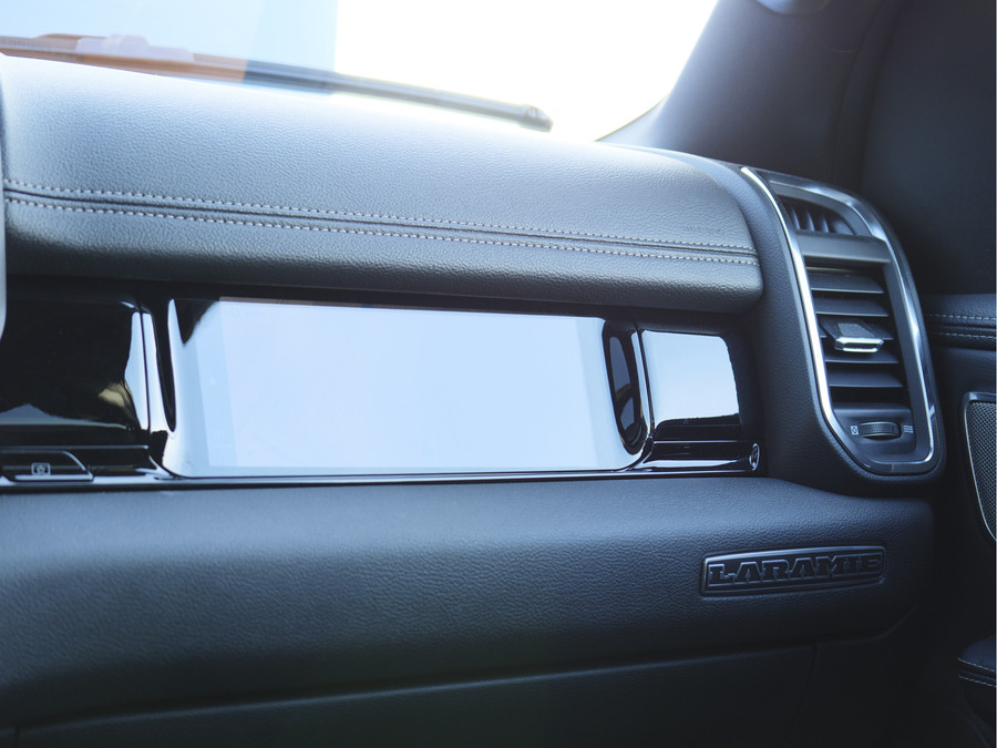 Dodge Ram 1500 | Laramie | Night | 3.0L I6 Hurricane | Crew Cab | 4X4 |