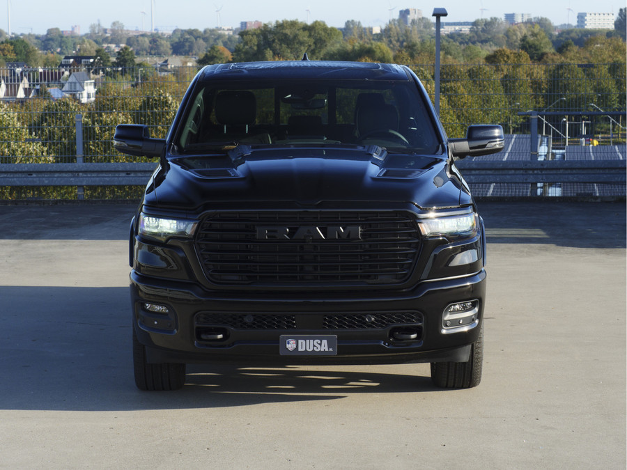 Dodge Ram 1500 | Laramie | Night | 3.0L I6 Hurricane | Crew Cab | 4X4 |