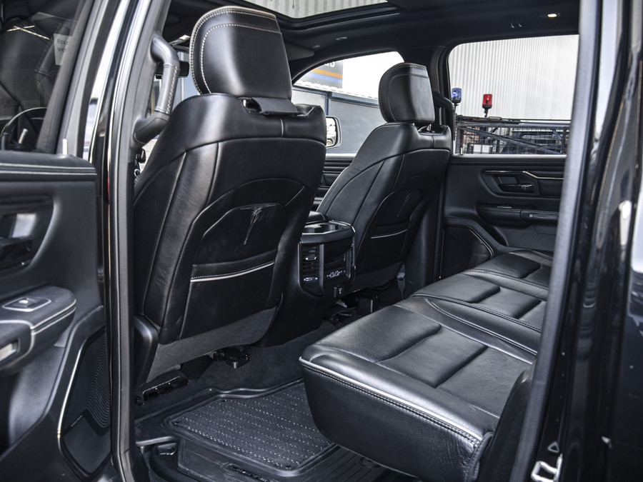 Dodge RAM 1500 5.7L V8 4x4 Limited