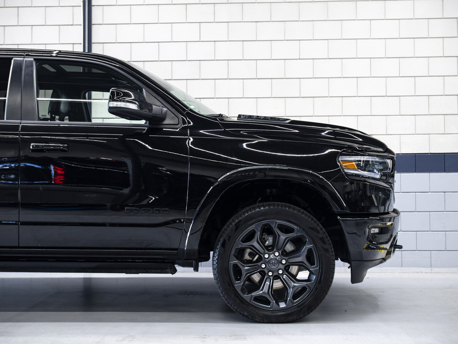 Dodge RAM 1500 5.7L V8 4x4 Limited