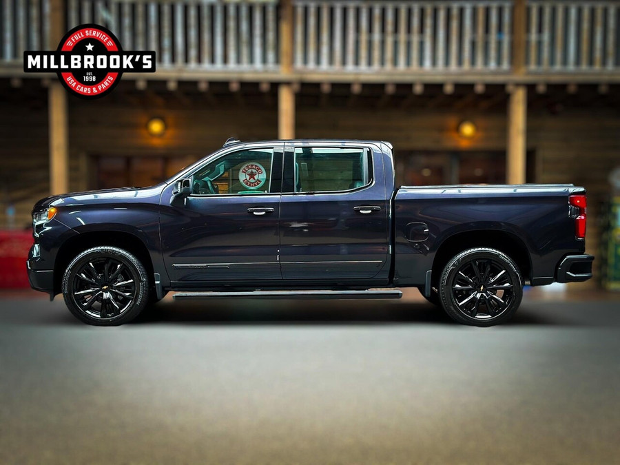 Chevrolet Silverado USA High Country Black Edition 6.2 V8 420 PK,