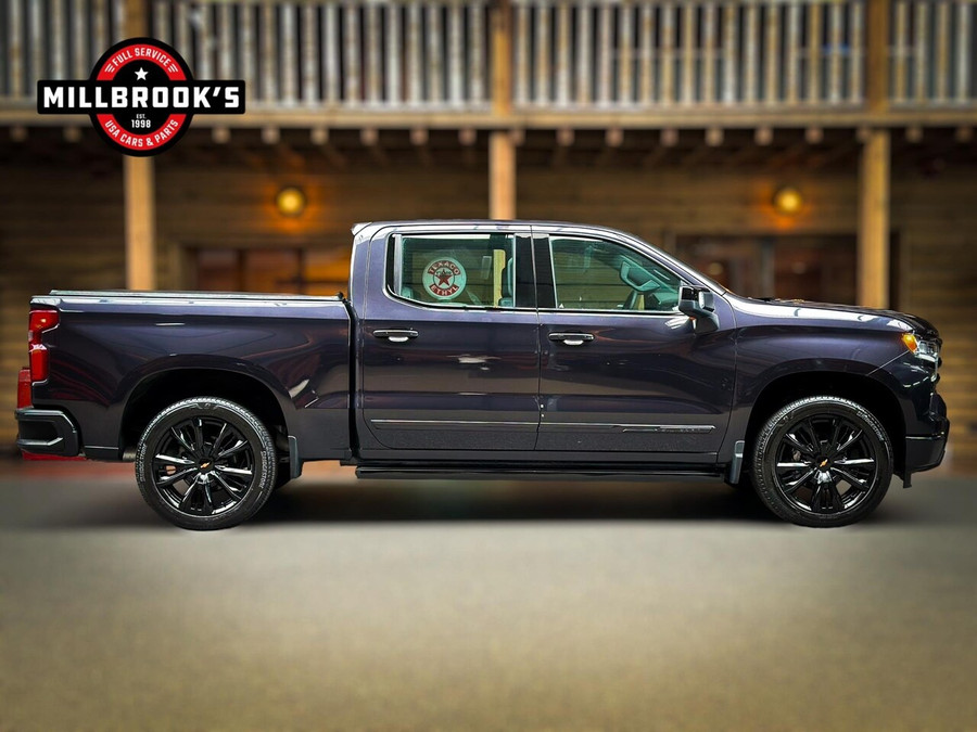 Chevrolet Silverado USA High Country Black Edition 6.2 V8 420 PK,