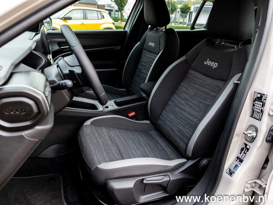 Jeep Avenger 1.2 E-HYBRID Automaat Longitude ALL SEASON banden