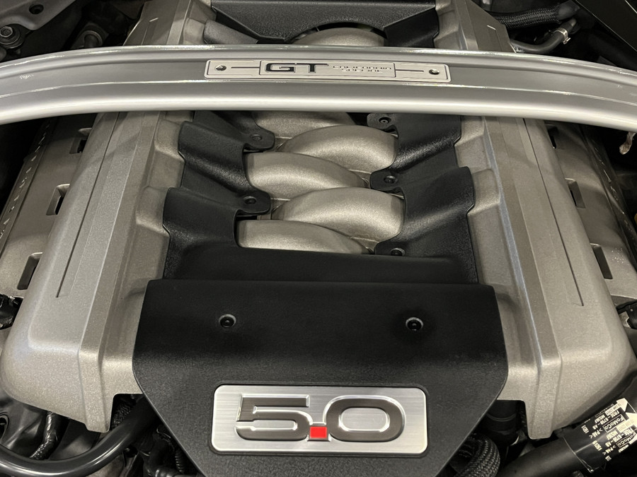 Ford Mustang Fastback 5.0i V8 California Special 435PK Magneride