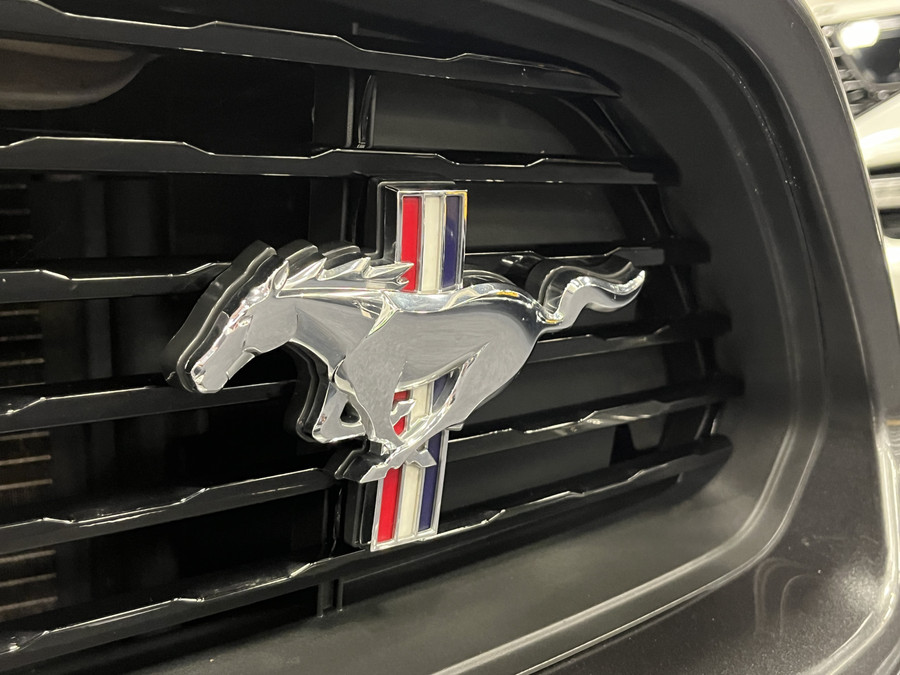 Ford Mustang Fastback 5.0i V8 California Special 435PK Magneride