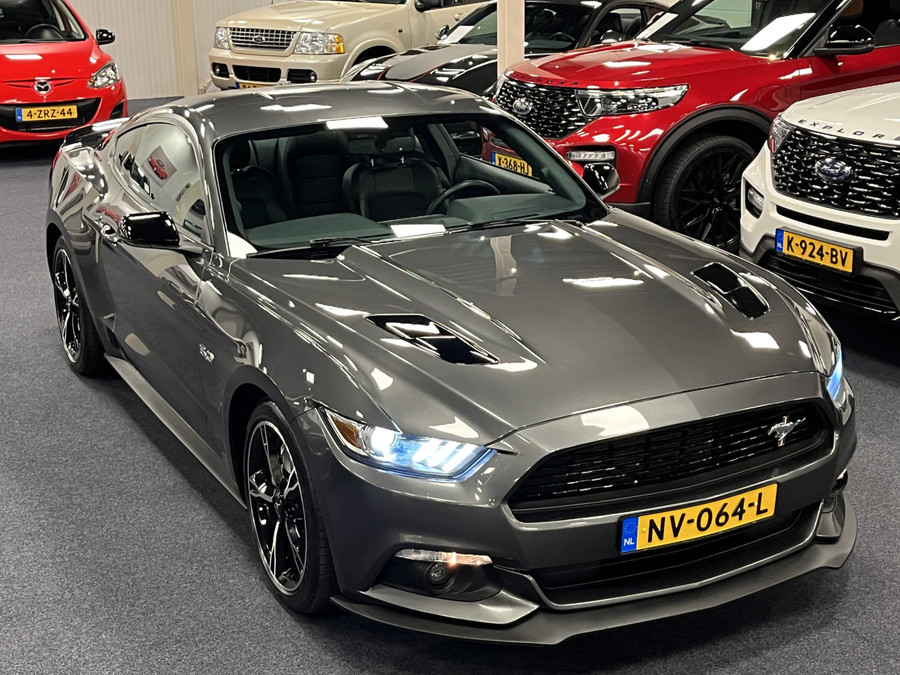 Ford Mustang Fastback 5.0i V8 California Special 435PK Magneride