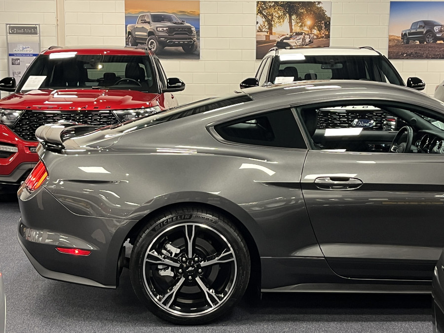 Ford Mustang Fastback 5.0i V8 California Special 435PK Magneride