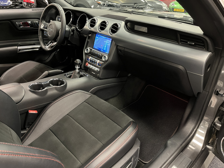 Ford Mustang Fastback 5.0i V8 California Special 435PK Magneride