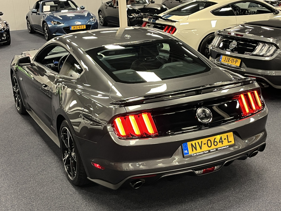 Ford Mustang Fastback 5.0i V8 California Special 435PK Magneride