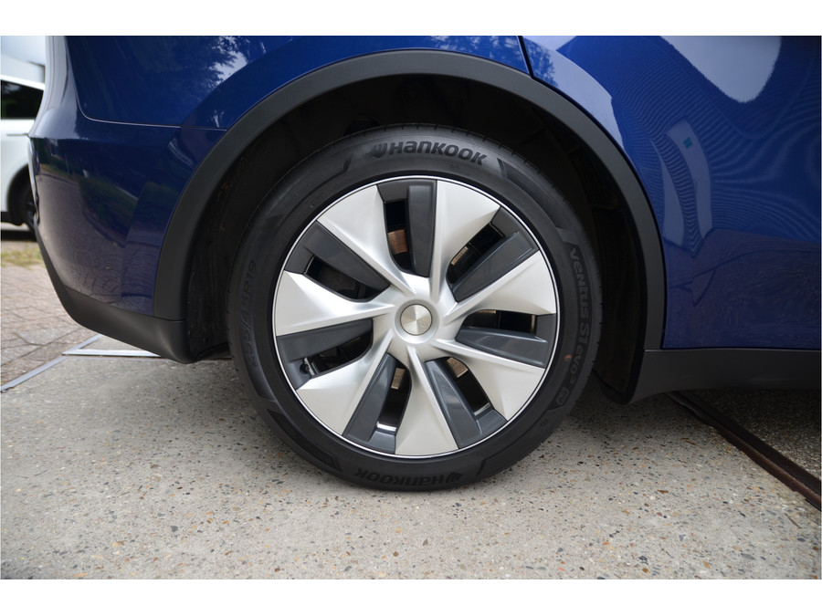 Tesla Model Y RWD 58 kWh