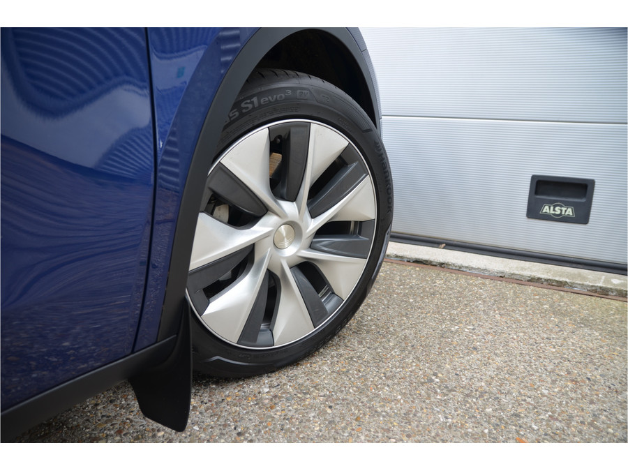 Tesla Model Y RWD 58 kWh