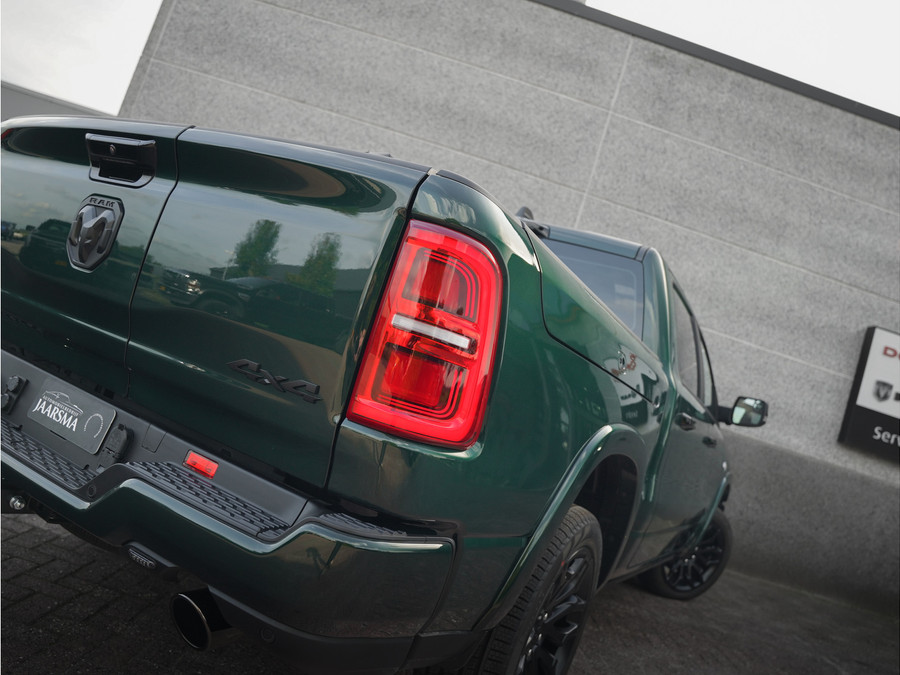 Dodge RAM 1500 5.7 V8 HEMI 4x4 Crew Cab Limited