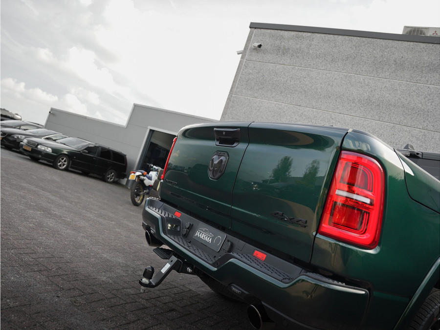 Dodge RAM 1500 5.7 V8 HEMI 4x4 Crew Cab Limited