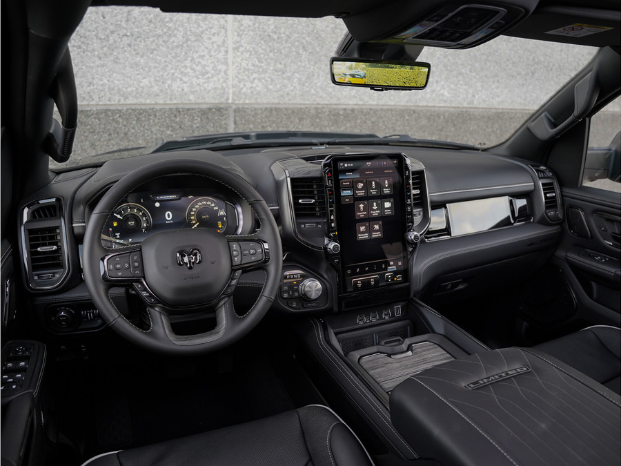 Dodge RAM 1500 5.7 V8 HEMI 4x4 Crew Cab Limited