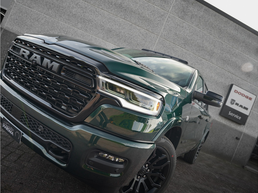 Dodge RAM 1500 5.7 V8 HEMI 4x4 Crew Cab Limited