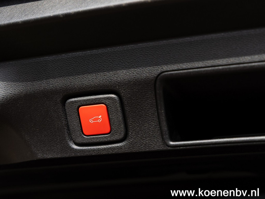 Jeep Compass 1.6 E-H PHEV First Edition PANO / CONVENIENCE PACK / PREMIUM PACK