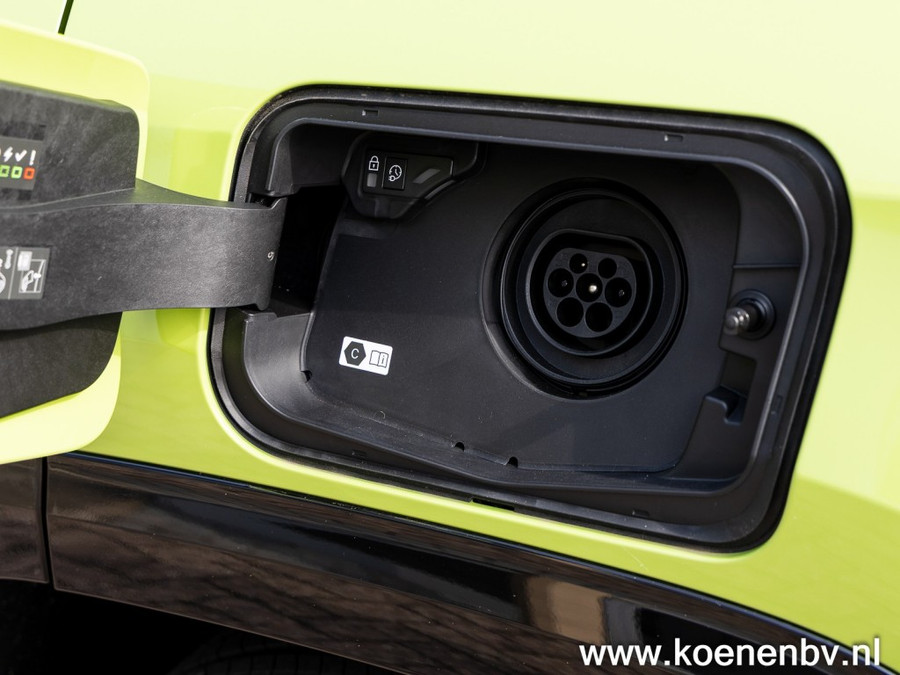 Jeep Compass 1.6 E-H PHEV First Edition PANO / CONVENIENCE PACK / PREMIUM PACK