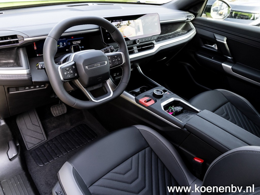 Jeep Compass 1.6 E-H PHEV First Edition PANO / CONVENIENCE PACK / PREMIUM PACK