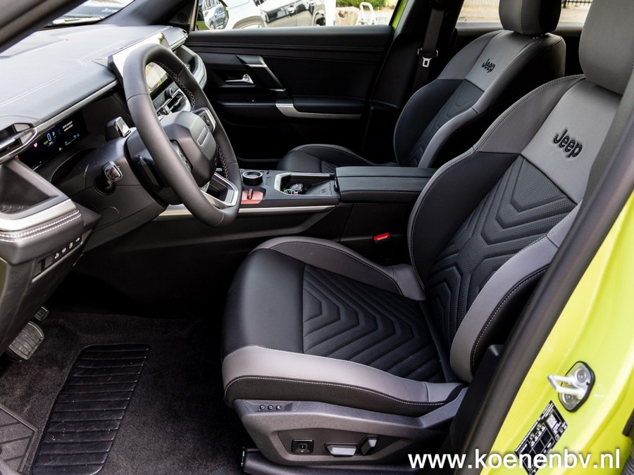Jeep Compass 1.6 E-H PHEV First Edition PANO / CONVENIENCE PACK / PREMIUM PACK