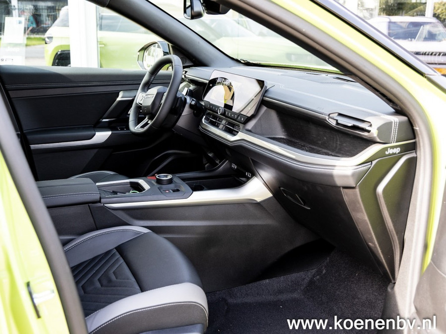 Jeep Compass 1.6 E-H PHEV First Edition PANO / CONVENIENCE PACK / PREMIUM PACK