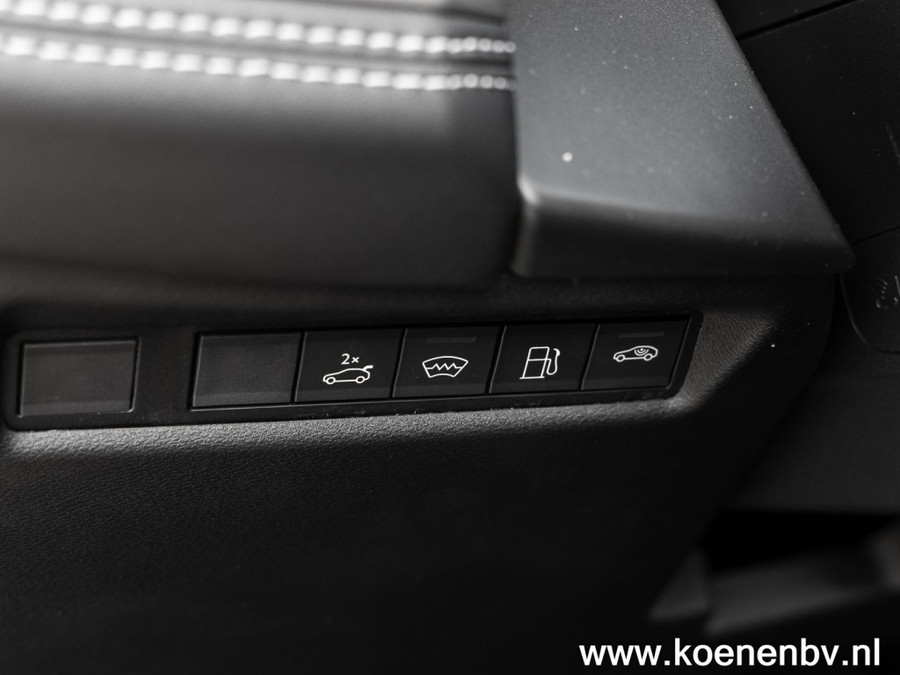 Jeep Compass 1.6 E-H PHEV First Edition PANO / CONVENIENCE PACK / PREMIUM PACK