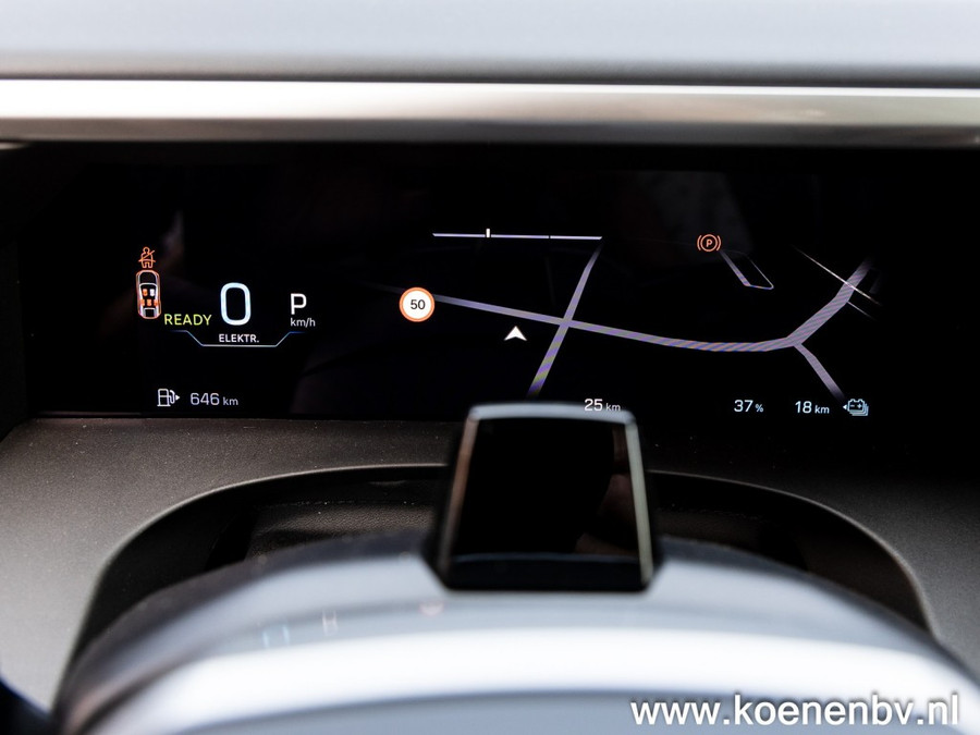 Jeep Compass 1.6 E-H PHEV First Edition PANO / CONVENIENCE PACK / PREMIUM PACK