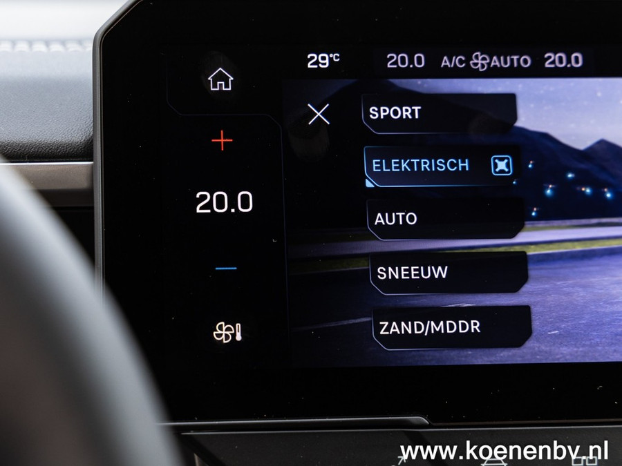 Jeep Compass 1.6 E-H PHEV First Edition PANO / CONVENIENCE PACK / PREMIUM PACK