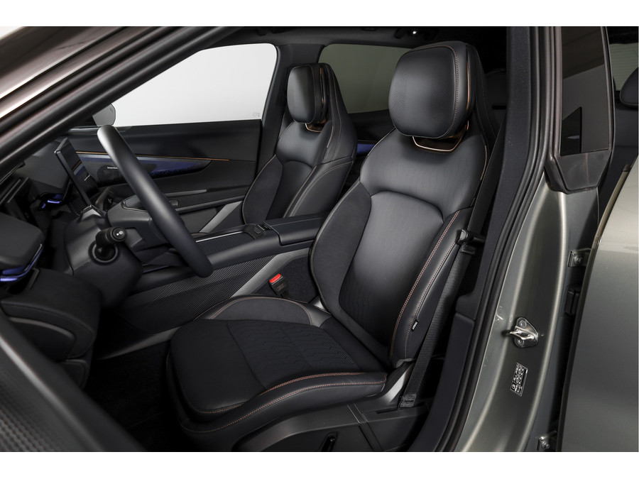 Lynk & Co 08 1.5 PHEV 349 PK More