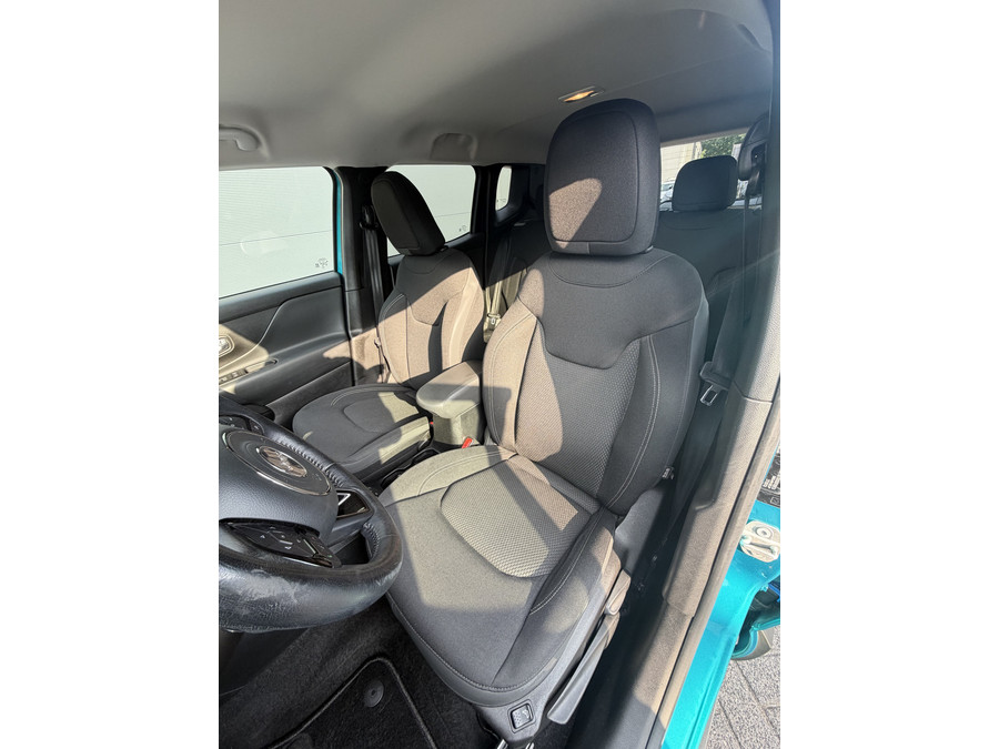 Jeep Renegade 150pk Limited Edition (Trekhaak - LED - 18