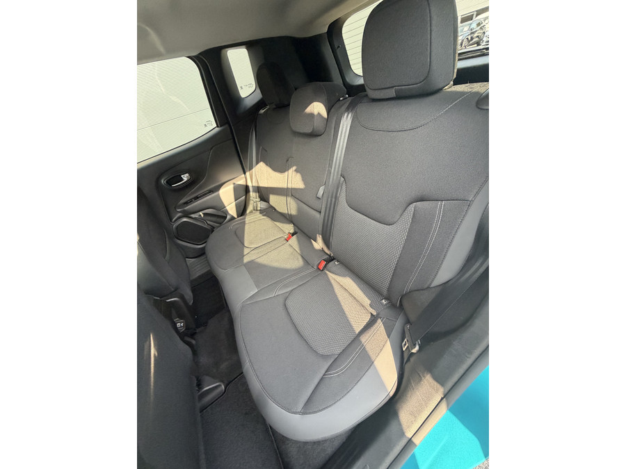 Jeep Renegade 150pk Limited Edition (Trekhaak - LED - 18