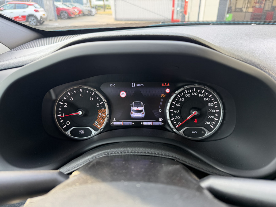 Jeep Renegade 150pk Limited Edition (Trekhaak - LED - 18