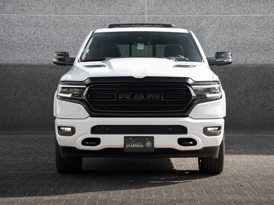 Dodge RAM 1500 5.7 V8 4x4 Crew Cab Limited Night