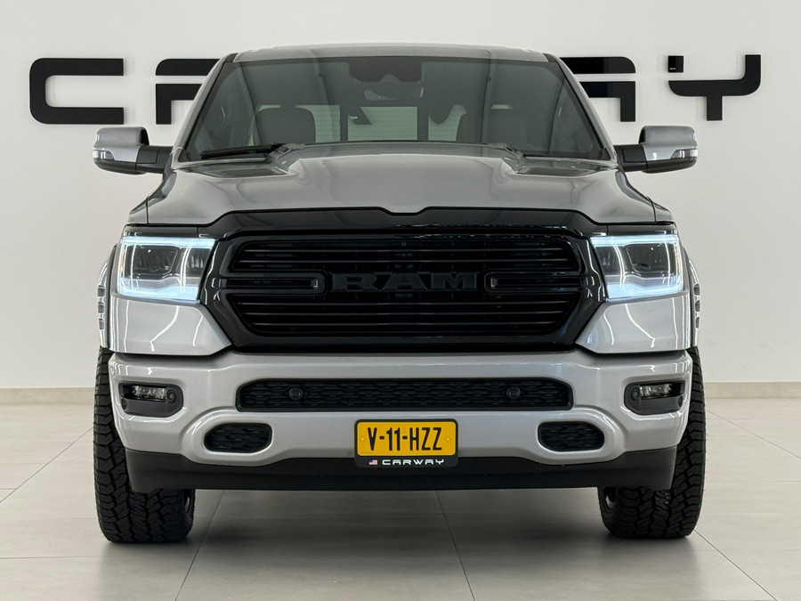 Dodge RAM Pick Up 5.7 V8 4x4 Crew Cab Sport