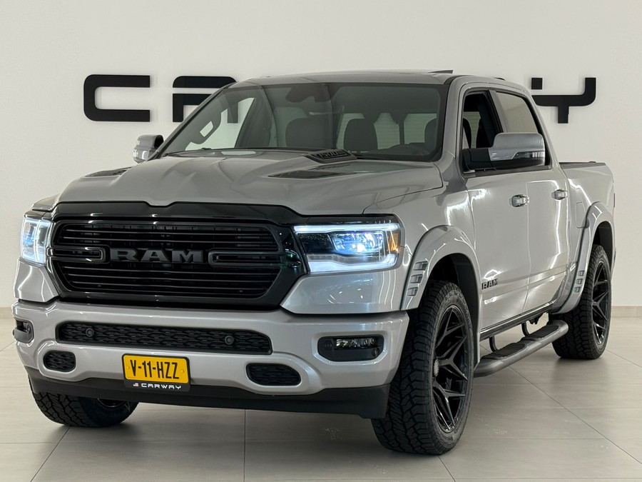 Dodge RAM Pick Up 5.7 V8 4x4 Crew Cab Sport